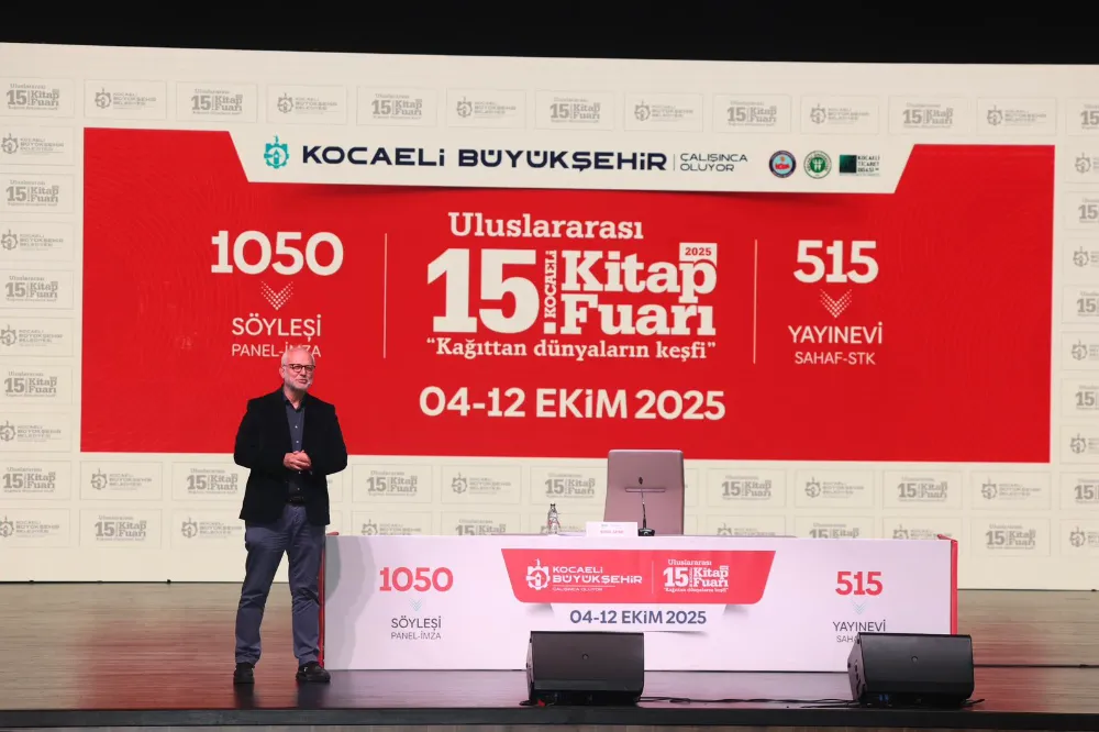 Prof. Dr. Sayar’dan, Kitap Fuarı’na övgü