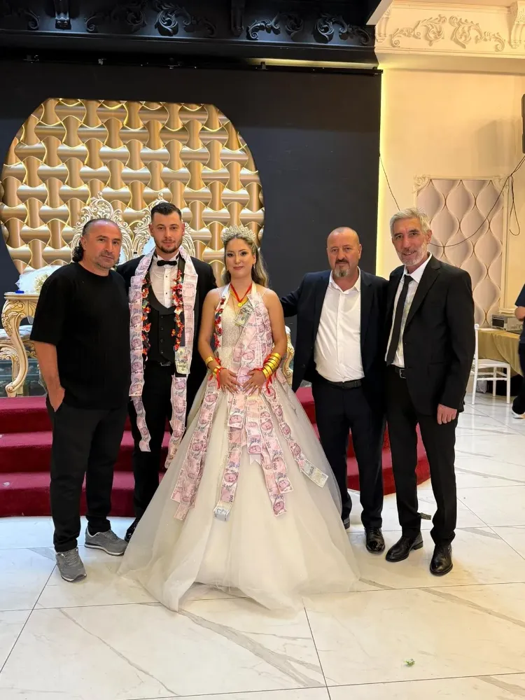 Sarıgül ve Eryılmaz Ailelerinin Mutlu Günü